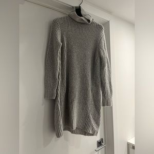 Dynamite sweater dress/long sweater Small